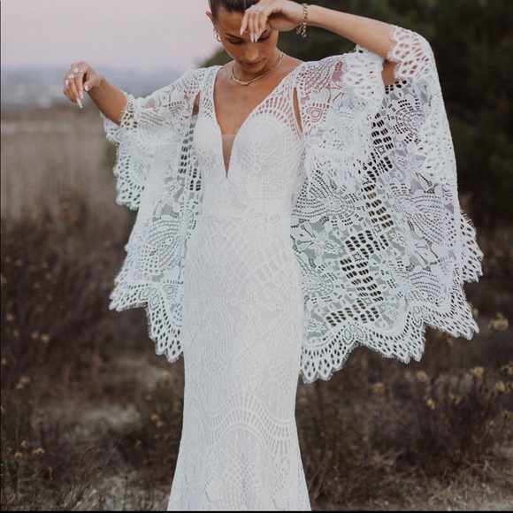 Sold - Picture 3 of 10